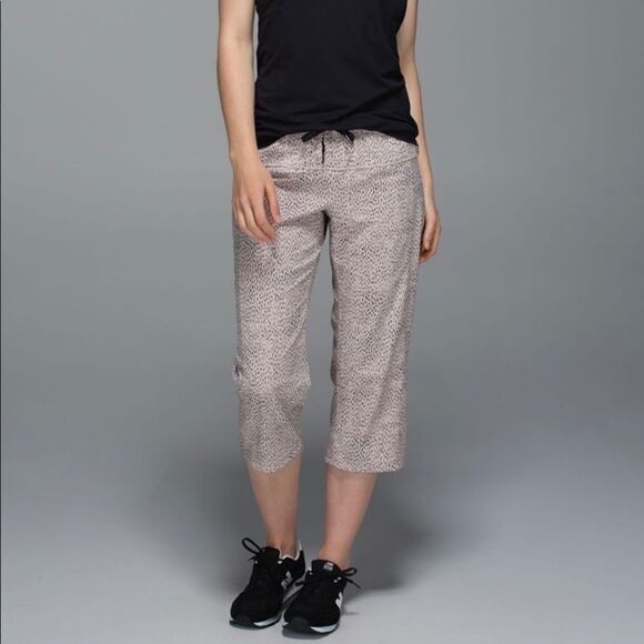 Lululemon Step Lively Crop Pant size 4 - Picture 5 of 12